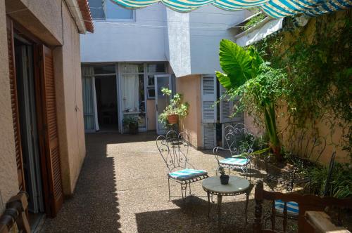 Patio nebo venkovní prostory v ubytování Habitación "Norte" con baño privado al fondo - 3B