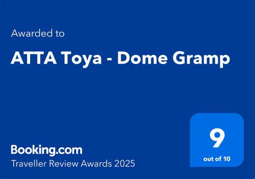 ATTA Toya - Dome Grampに飾ってある許可証、賞状、看板またはその他の書類