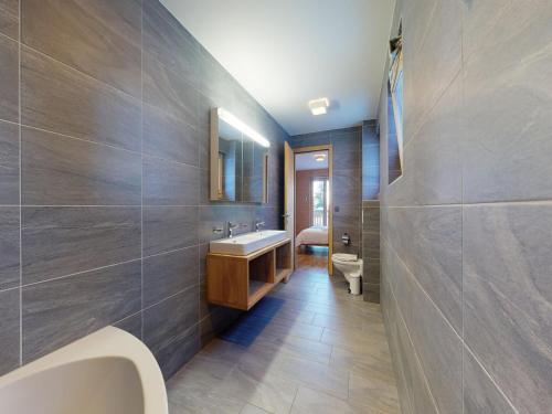 Flat in Veysonnaz with Ski-in Ski-out Access