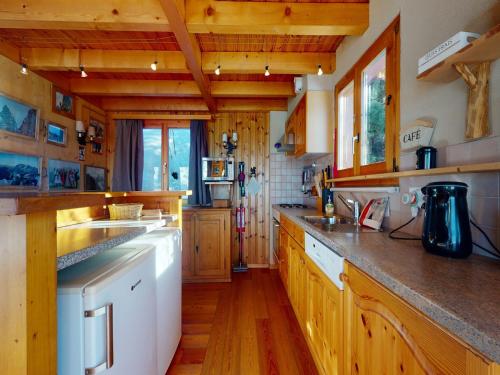Chalet in Veysonnaz with swimming pool