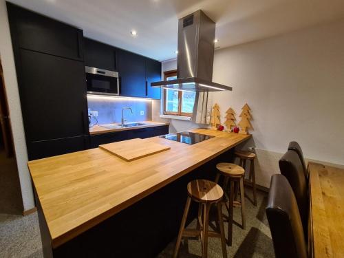 Apartment in Veysonnaz with valley view