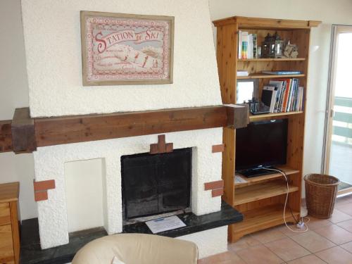 Spacious apartment near cable car