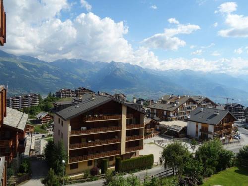 Flat in Nendaz with Ski-In Ski-Out Access