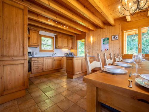 Chalet in Veysonnaz with balcony