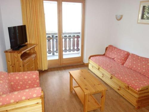 Apartment 100 m from the ski slope