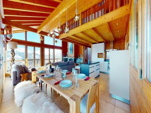Chalet in Veysonnaz with hot tub