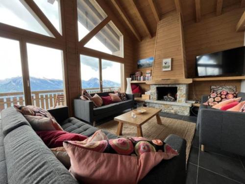 Chalet in 4 Valleys near Ski Lift