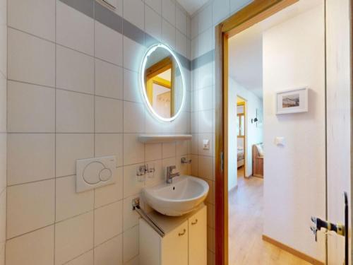 Apartment in Nendaz near Ski Lift & Sauna