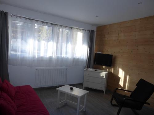 Studio cabine au Sauze, proche pistes, 4 couchages - FR-1-804-2