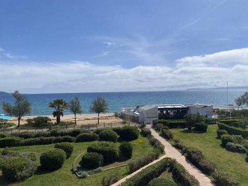 Appartement au Lavandou avec terrasse vue mer et parking - FR-1-816-17