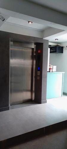 Gambar di galeri bagi Iddamal Bay Apartments di Mount Lavinia