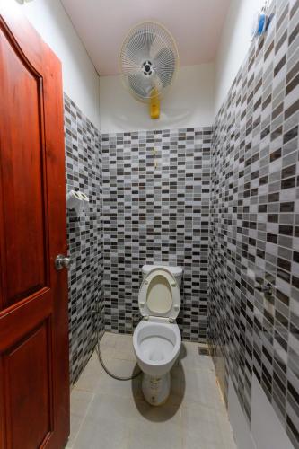 Un baño de Kongkhamkoon Hotel