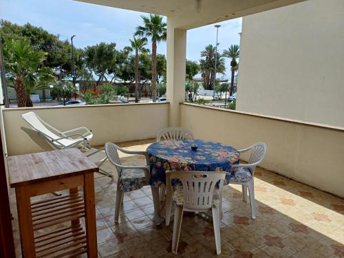 Kép Casa Piccola - Appartamento 1 fila mare con splendida terrazza szállásáról Grottammaréban a galériában