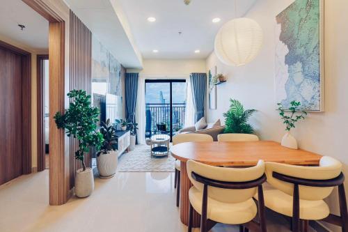 Χώρος καθιστικού στο SOHO Penthouse floor 2Br View Bitexco L81 Bui Vien 500m