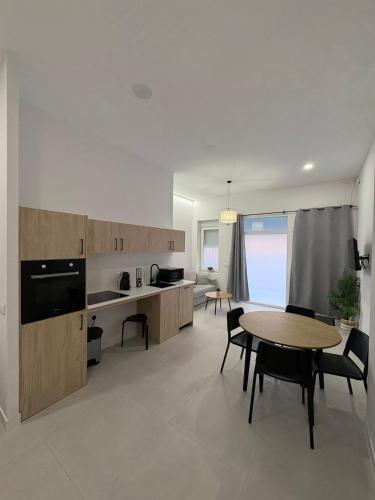 Centric Loft near Arts & Science