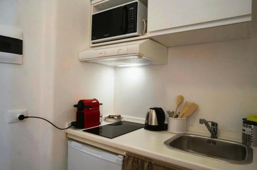 10 Min Città del Vaticano-Stadio olimpico Lucia Apartment 1BDR