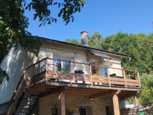 Maison carrée - domaine du vieux tilleul