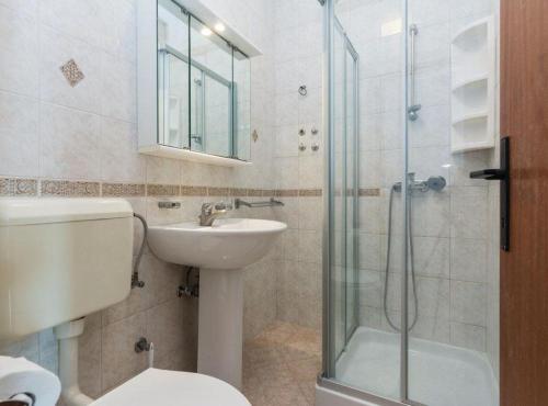 Ένα μπάνιο στο Guest House Burela
