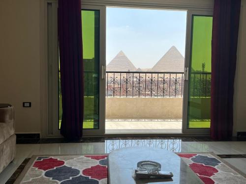 Cozy Home Pyramids View