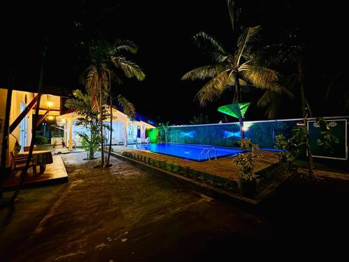 Kolam renang di atau dekat dengan Villa Lalee