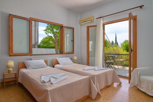 Elegant family apartment with marvelous garden