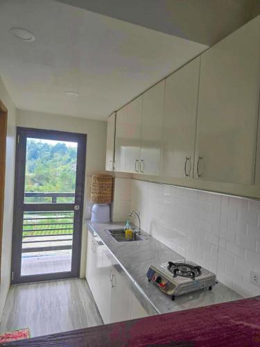 Dapur atau dapur kecil di Mountain Sunctuary-M1 Mezzanine