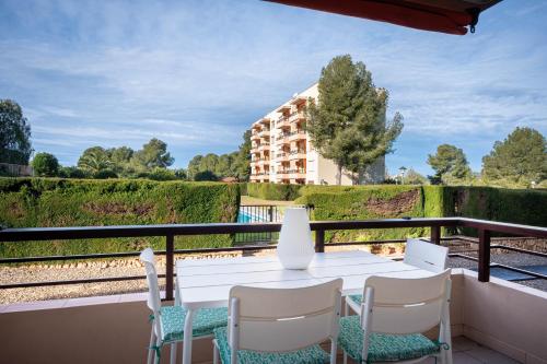 Balkón nebo terasa v ubytování AT310 Planta baja con piscina a 500m de la playa Canyadell