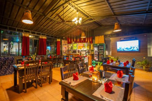 Restaurace v ubytování Parampara Resort & Spa, Coorg