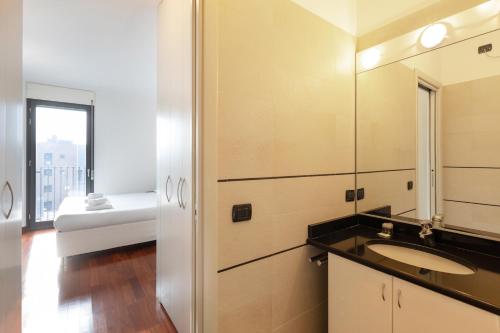 Bright two bedrooms apartment with terrace Zanuso - Mirable PM