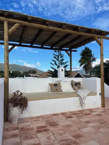 Charming Bungalow in Tarifa with Garden