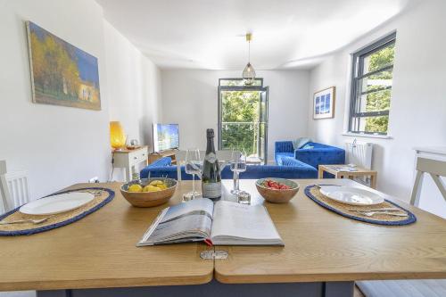 Gallery image of Oystercatcher Court - Stunning Coastal Location in Stokeinteignhead