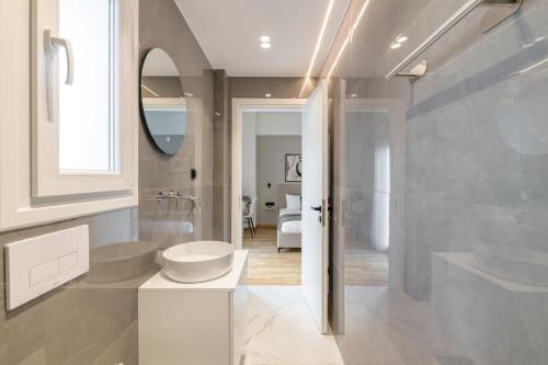 Adorable 2BR Apartment in Neos Kosmos by UPSTREET