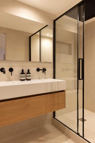 Elegant flat - 3BR-8P- Canal Saint-Martin