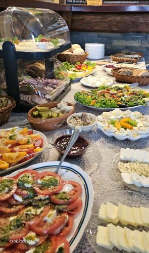 Makanan di atau berdekatan resort