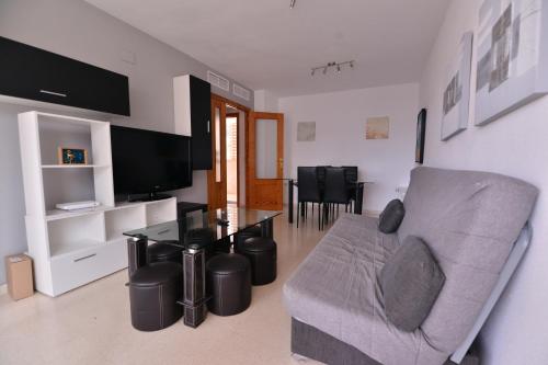 Μια τηλεόραση ή/και κέντρο ψυχαγωγίας στο San Remo Apt 3 Levante Benidorm