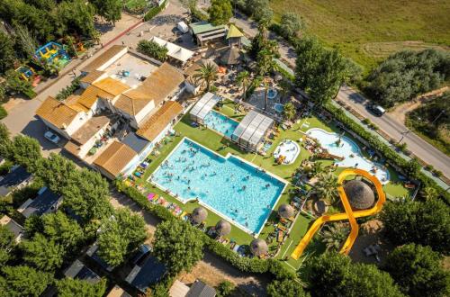 Camping 4 etoiles - Espace aquatique - 500m plage - ccagefg