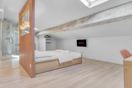 2 Bed - Ascenseur - 2 min du Palais - Climatisé