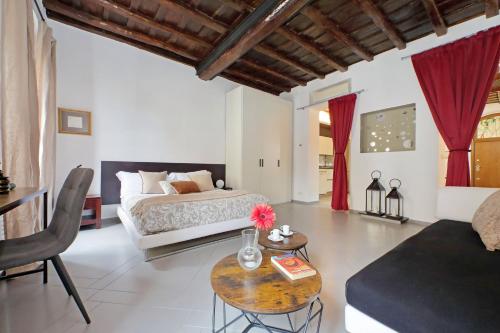 Trastevere Historic Loft by Luxury Getaways