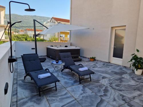 T&A apartments with jacuzzi and barbecue