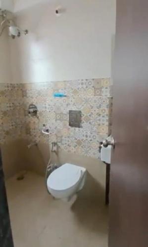 Ένα μπάνιο στο Music Villa