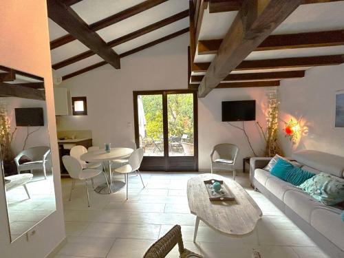 Mini-villa à 1 minute de la plage de Santa Giulia