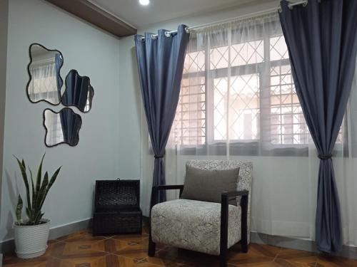 Posezení v ubytování Alojamiento Dulce Hogar Cuencano