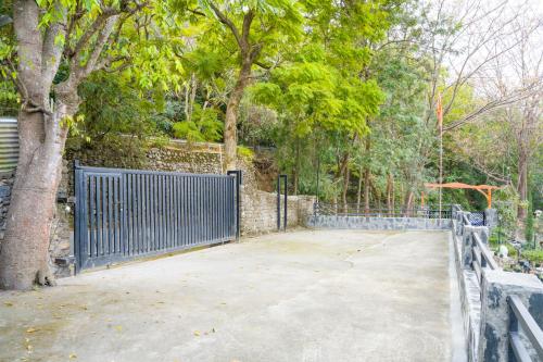 Fotografie z fotogalerie ubytování ELIVAAS Zephyr - Luxury cottages near Kempty Falls v destinaci Mussoorie