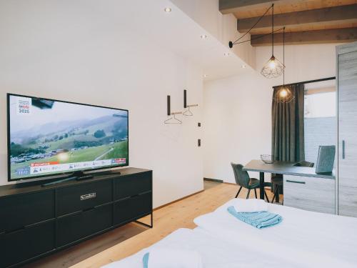 Studio Niederseer by we rent, JOKERCARD INCLUDED