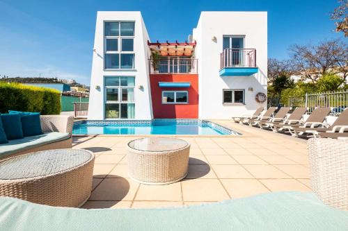 Villa Adaro - Large Luxury close to marina