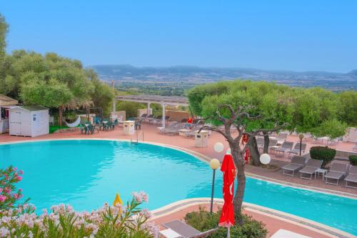 Swimmingpoolen hos eller tæt på Residence Il Borgo di Badesi