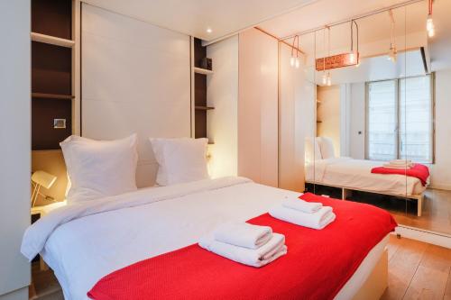 Paris Marais Bouquet Residence