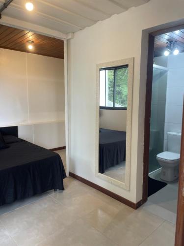 Un baño de Recanto dos Containers