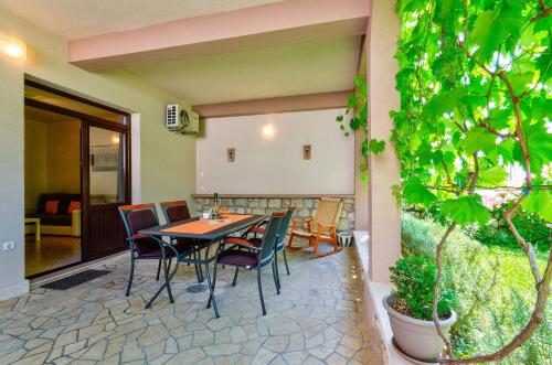 Idyllisches Apartment mit 2 Bikes, Grill, Haustiere erlaubt, Safe, WiFi