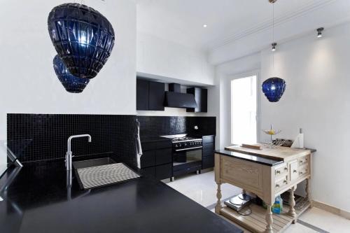 REF 1208 - Cannes - 5mins to Palais des Festivals